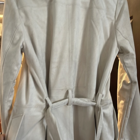 Trench Coat - Made For You! - Picture 3 of 3